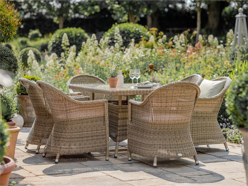 Sahara Rattan 6 Seat Deluxe Rectangle Dining Set with Parasol & Base Alternative Image