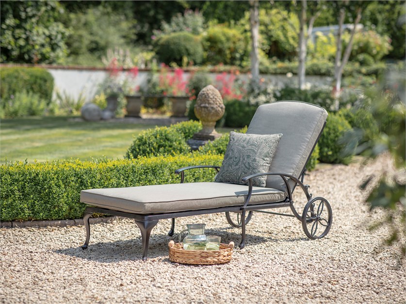 Rome Black Cast Aluminium Lounger with Wheels & Side Table